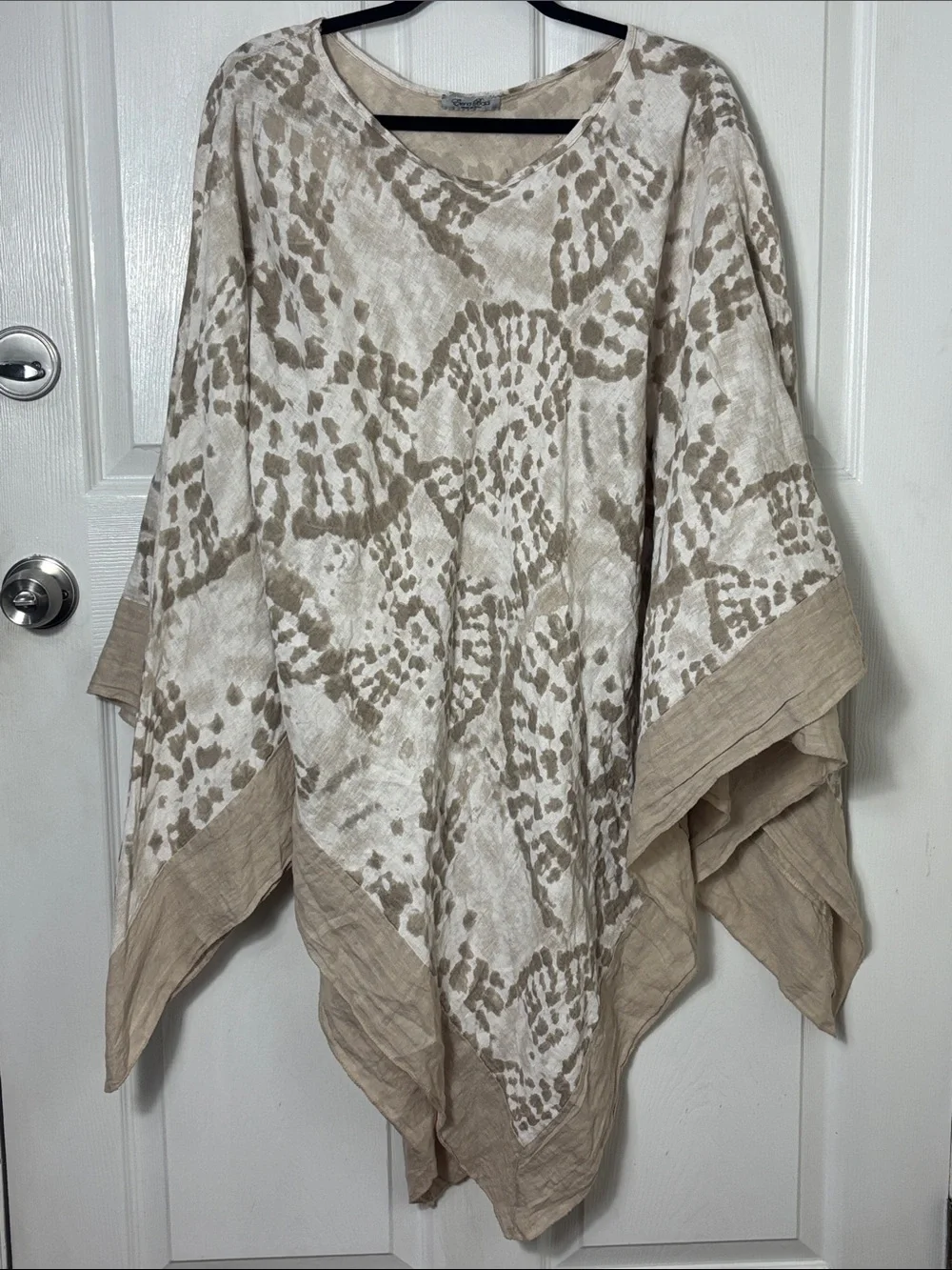 Elena Baldi Neutral Beige Linen Poncho made in Italy cover up beach lightweight
